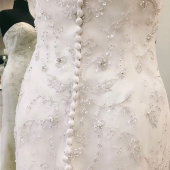 Ivory Alfred Angelino Wedding Dress - Picture 4 of 5